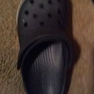 crocs